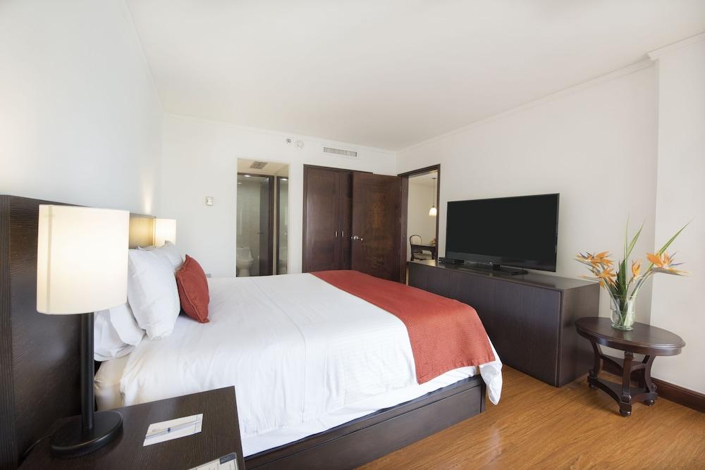 Hotel Dann Carlton Belfort Medellín Eksteriør bilde A bedroom at the hotel