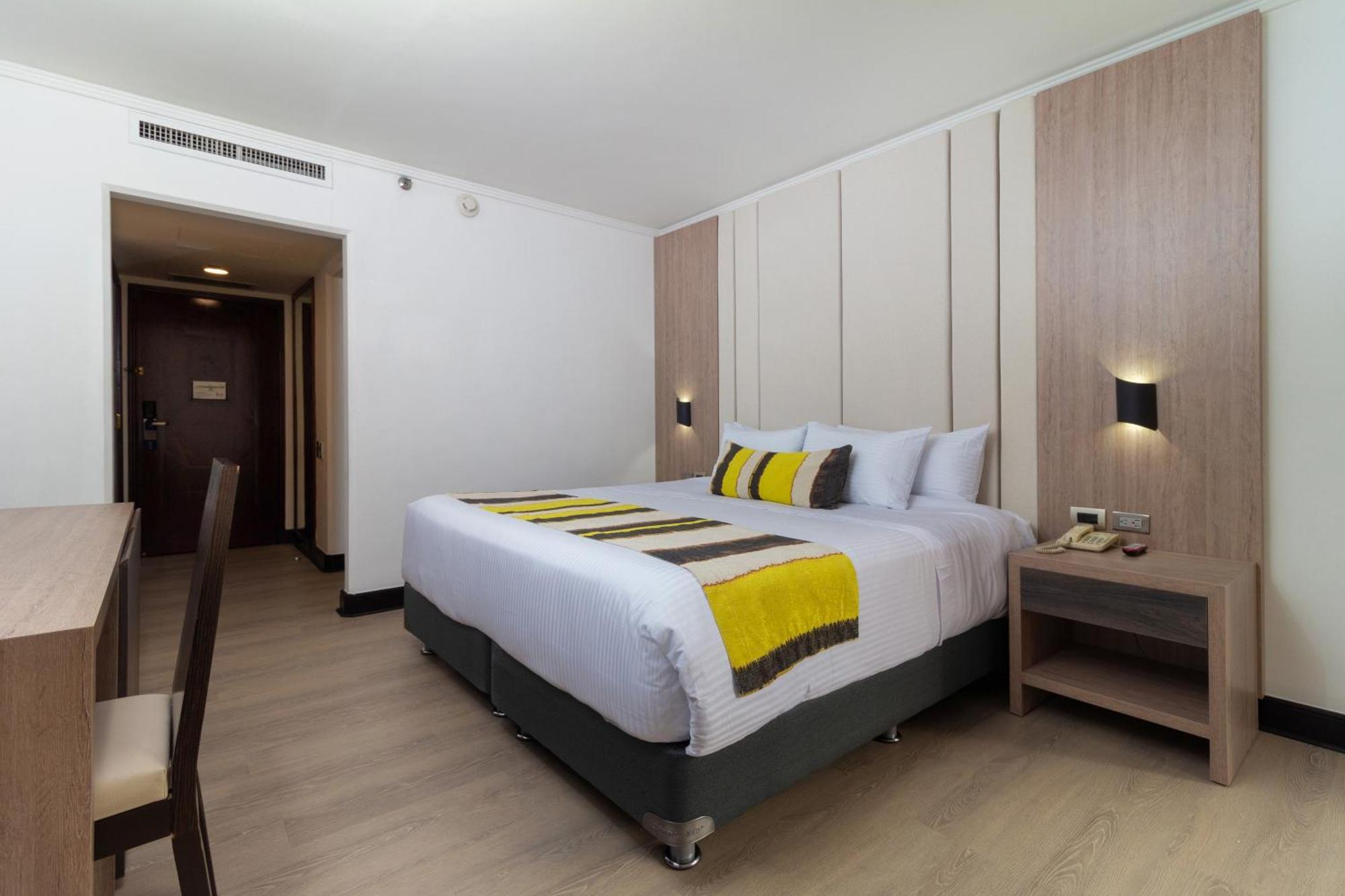 Hotel Dann Carlton Belfort Medellín Eksteriør bilde Deluxe Room